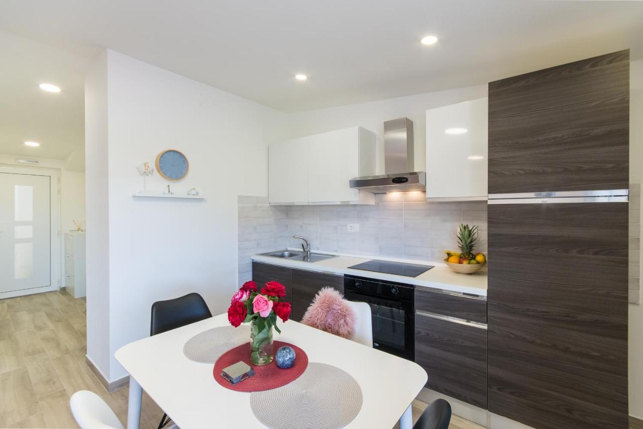 Apartment Finta Rogotin Esterno foto